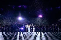 블랙핑크, K팝 걸그룹 최초 웸블리 입성...11만 관객 열광