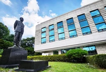 SK, 개관 30주년 맞은 수원 선경도서관 새단장 