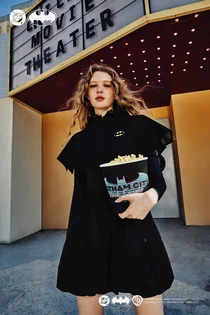 코오롱FnC 골든베어, 배트맨 협업 컬렉션 출시