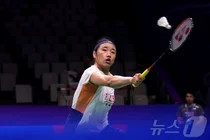 독기 품고 나온 배드민턴 안세영, 세계 3위를 33분 만에 KO