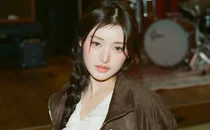 아테나, K-POP 여자 1등…가을 감성 담은 근황 공개