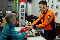 희망브리지, 홍파양로원서 노년기 재난안전 체험교육 실시