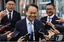 진옥동 신한금융 회장 