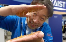 그래비티, ‘노화 모발 케어 테크’ CES 2026서 통했다