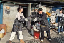 SOOP, 개그맨·스트리머·임직원과 함께 연탄 나눔 봉사 활동