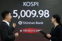 코스피 5000 등정..이대통령 공약 실현됐다