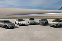 중국산 전기차 파상공세에 기아 가격 인하로 '맞불'