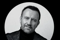 포르치니 삼성전자 최고디자인책임자 사장, 자사주 왜 냅다 팔았을까