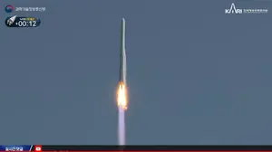 누리호 떳다!!! 우주독립국가 실현 신호탄...21일 오후 4시 발사 성공