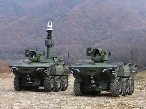 '세계 최강' 미군 앞에서 첨단 다목적무인차량 성능 시연