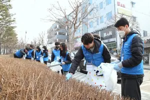 우리銀 신입행원 플로깅 봉사활동