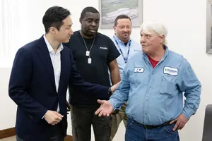HD현대 정기선 사장, 美 법인 한국전 참전용사 가족에 감사 인사