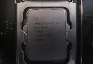인텔 CPU 위조품 영국에서 발견돼