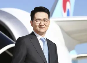 대한항공, 커피속 깨진 유리조각에 10만원 할인권..'빈축'