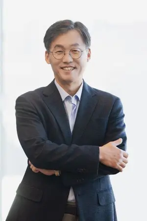 케이뱅크 새 행장에 최우형 전 BNK금융지주 전무