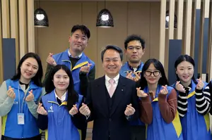 진옥동 회장 “신한 임직원 작년 5만시간 봉사에 감사”