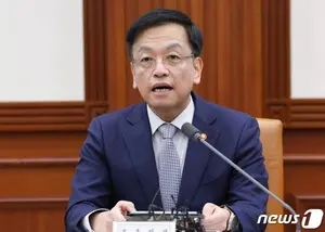 '공무원과 시장 시계는 달랐다'..기업 밸류업 발표에 차익매물 홍수