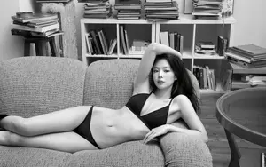 [포토] 블랙핑크 제니, 매혹적인 언더웨어 화보 눈길