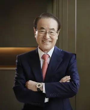 윤세영 창업회장, TY홀딩스 이사회 의장 선임 