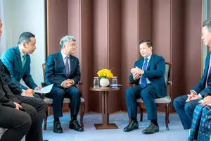 정원주 대우건설 회장, 훈 마넷 캄보디아 총리 예방...캄보디아 진출 지원 요청