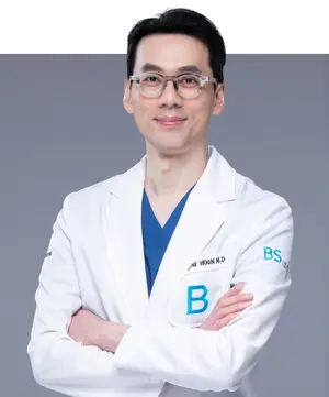 처진 가슴 때문에 가슴성형 고민이라면 유방하수교정술 통해 개선