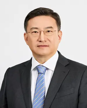 김남정 동원그룹 회장, 올 상반기 보수 8억2400만원 수령