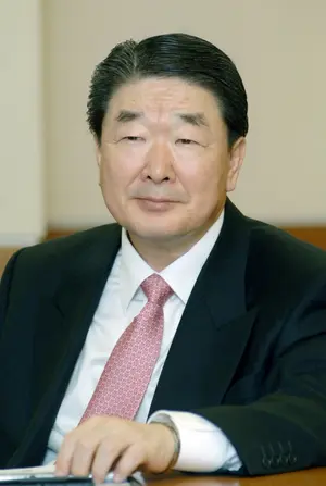 구본준 LX그룹 회장, 1260억원 LG 주식 아들 형모에 증여