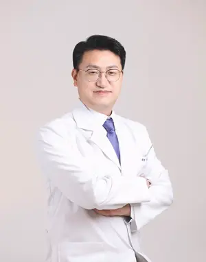빨라지는 백내장 발병 연령…정기검진 필수