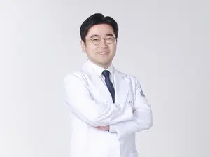 어깨 통증 주범 '석회성 건염' 조기진단·치료 중요