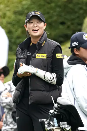 여자 골프 인기투표, 방신실 선두! 배소현·이예원 추격전 치열