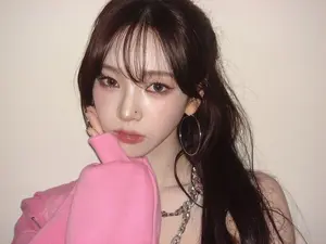 카리나 vs 문샤넬 vs 윈터…K-POP 여왕 경쟁 치열