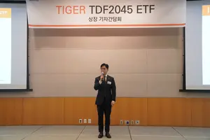 미래에셋, 세계 최초 패시브 TDF ETF 출시
