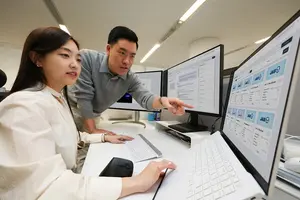 KT, 국내 최초 LLM 플랫폼 수출