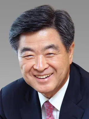 HD현대 권오갑 회장, 동남아 사업장 현장 점검