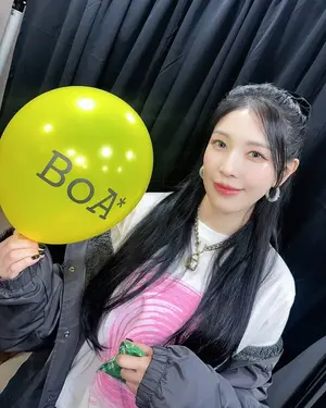 보아, K-POP 여자 부문 1위…데뷔 25주년의 위엄