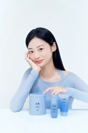 한율, '어린쑥 속수분 쑥히알 라인' 출시