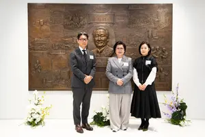 한미그룹, 故 임성기 선대회장 동판 조형물 제막식 