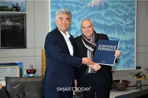 대우건설 정원주 회장, ‘빛과 땅의 건축가’ 도미니크 페로와 맞손 ...협력 모색
