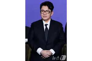 방시혁 하이브 의장, 453억원 주식 추가 기증