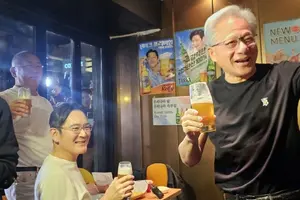 금주 방한 젠슨 황, 이번엔 총수들과 '삽겹살에 소맥' 회동?