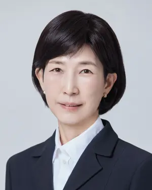김정수 삼양식품 회장, 자녀에 주식 20만주 증여... 아들 전병우 전무 3대 주주로 