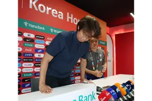 홍명보, 결국 사퇴...역대 월드컵 최하위 오명 남겨