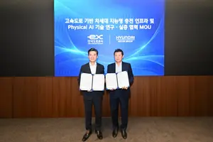 충전도 도로 점검도 로봇이 척척…전국 고속도로가 AI 시험장 된다