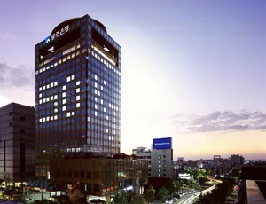 은행 PF 한도 20% 신설…광주·전북은행, '재배분'이 숙제