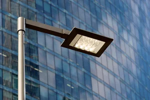 [스투/리포트] 코로나19 대응하며 더 진화하는 스마트 가로등…시장은 ‘무궁무진’