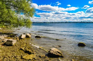오대호 주변 도시들, “해안 피해 해결에 20억 달러 소요”