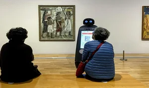 AI로봇 문화해설사 ‘큐아이’ 더 스마트해졌다...수어•다국어•그림안내 음성 서비스도 가능