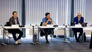 SK ICT연합군, 유럽 메타버스 공략 나선다...이프랜드·원스토어 출시