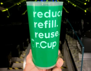 1회용 포장기 재활용업체 r.Cup 주목…시애틀에 대규모 세척 허브 구축