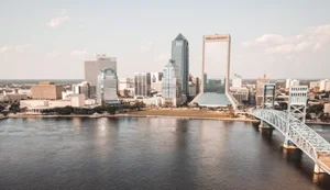 컴시그니아, 자율주행차(AV) 대상 차량사물통신(V2X) 신호등 통신 시스템 제공